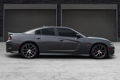 Granite Crystal Clearcoat Metallic 2017 Dodge Charger R/T 392