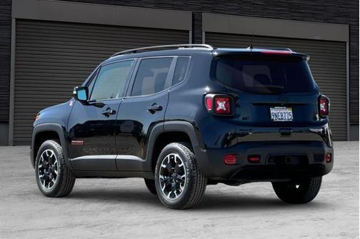 2023 Jeep Renegade Trailhawk