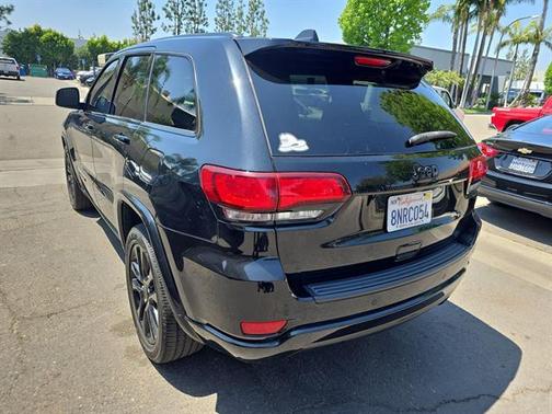 2019 Jeep Grand Cherokee Laredo
