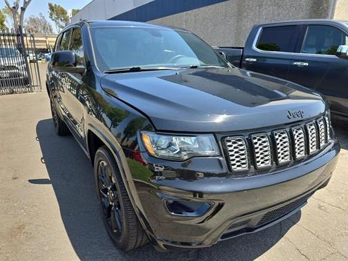 2019 Jeep Grand Cherokee Laredo