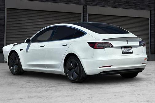 2020 Tesla Model 3 Standard Range Plus