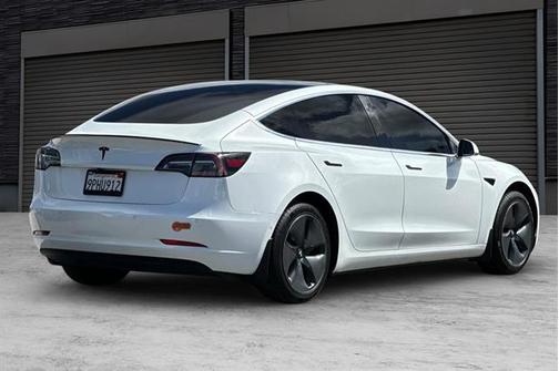2020 Tesla Model 3 Standard Range Plus