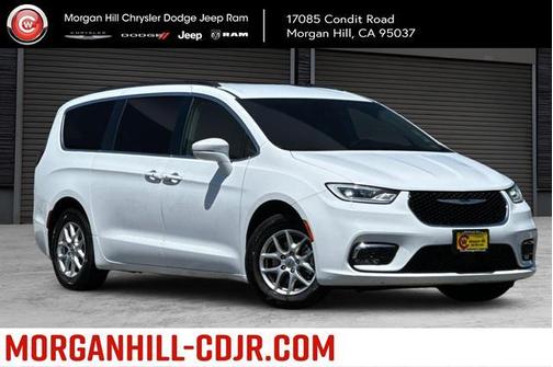 2022 Chrysler Pacifica Touring-L