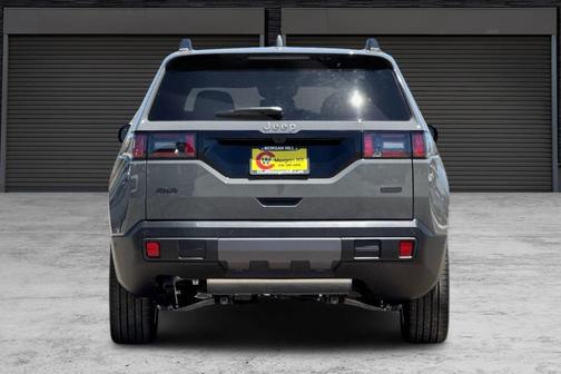 Sting Gray Clearcoat 2026 Jeep Cherokee Overland
