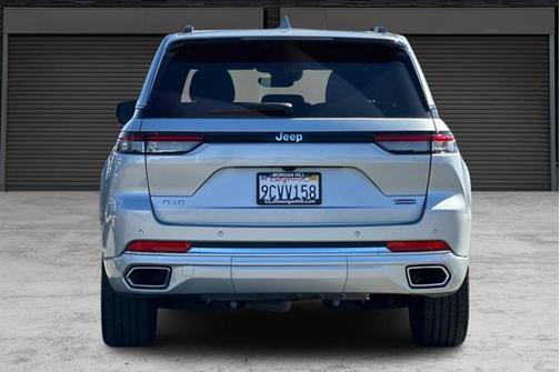2022 Jeep Grand Cherokee Overland