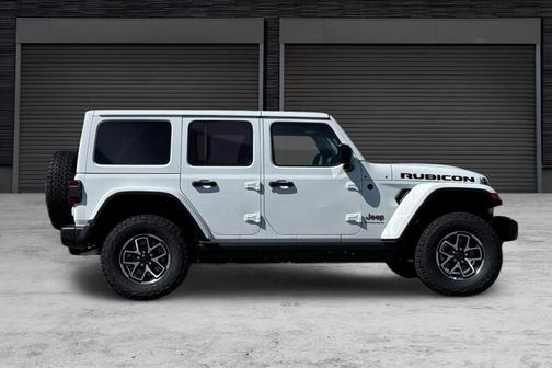 Bright White Clearcoat 2026 Jeep Wrangler Rubicon
