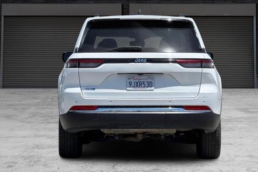 Bright White Clearcoat 2024 Jeep Grand Cherokee 4xe Base
