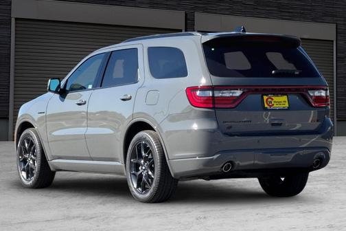 Destroyer Gray Clearcoat 2026 Dodge Durango GT Plus HEMI V8