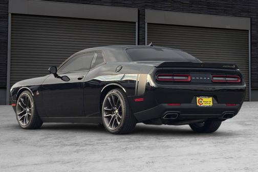 Pitch Black Clearcoat 2021 Dodge Challenger R/T Scat Pack