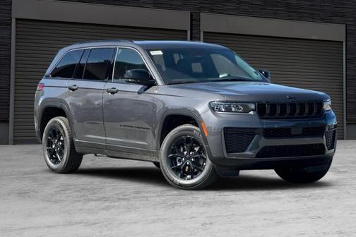2026 Jeep Grand Cherokee Laredo