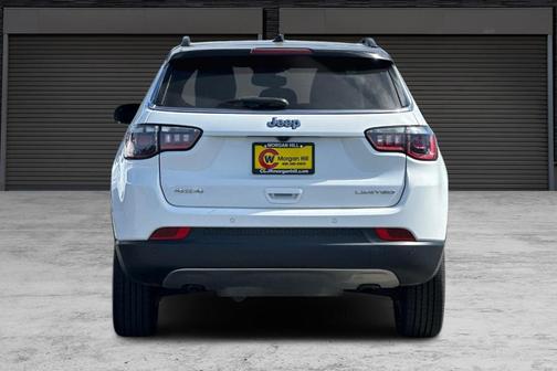 Bright White Clearcoat 2024 Jeep Compass Limited