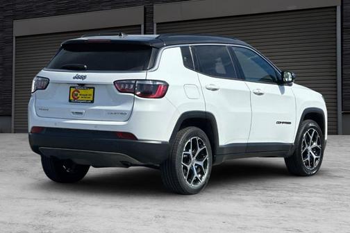 Bright White Clearcoat 2024 Jeep Compass Limited