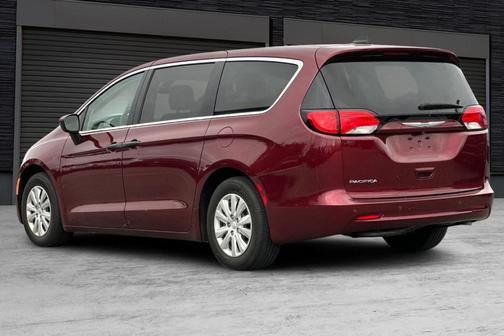 2018 Chrysler Pacifica L