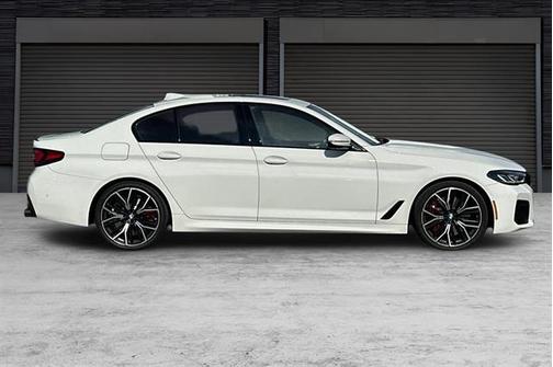 2023 BMW 540 i