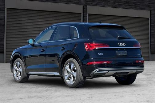 2023 Audi Q5 40 Premium