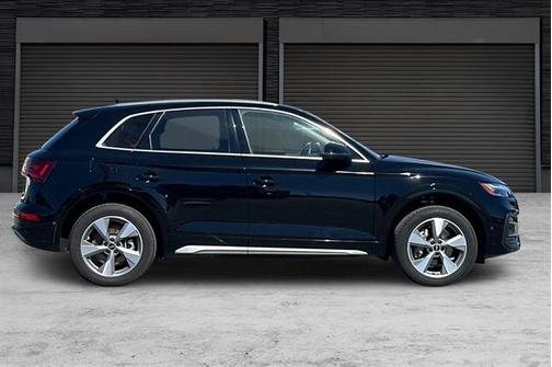 2023 Audi Q5 40 Premium