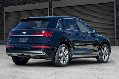 2023 Audi Q5 40 Premium