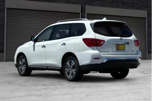 2020 Nissan Pathfinder SL