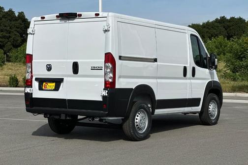 Bright White Clearcoat 2026 RAM ProMaster 1500 Low Roof