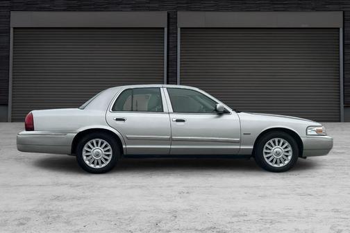 2011 Mercury Grand Marquis LS