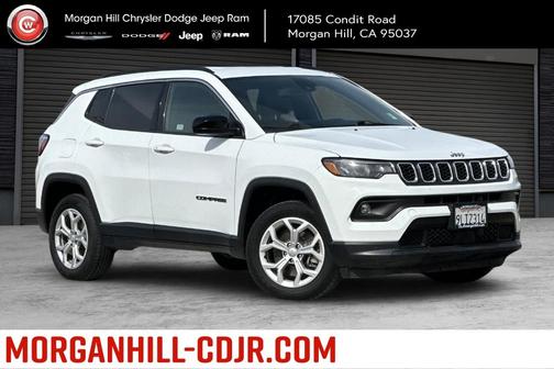 Bright White Clearcoat 2024 Jeep Compass Latitude