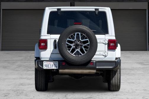 Bright White Clearcoat 2025 Jeep Wrangler Sahara