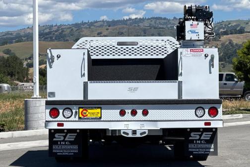 Bright White Clearcoat 2026 RAM 3500 Tradesman/Big Horn