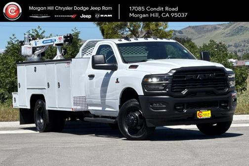 Bright White Clearcoat 2026 RAM 3500 Tradesman/Big Horn