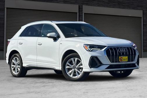 2025 Audi Q3 45 S line Premium