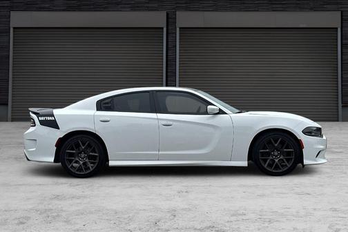 2017 Dodge Charger R/T