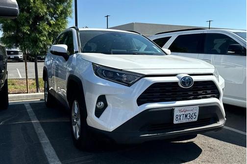 2021 Toyota RAV4 Hybrid XLE