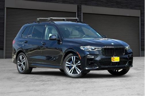 2021 BMW X7 M50i