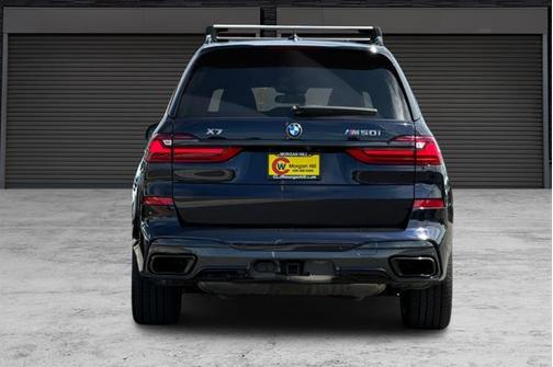2021 BMW X7 M50i