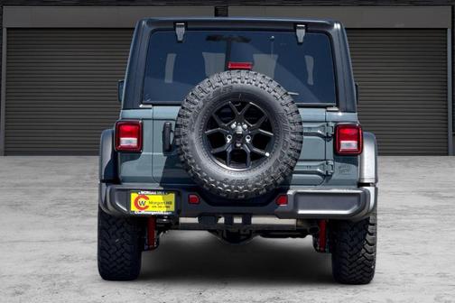 Anvil Clearcoat 2026 Jeep Wrangler Sport
