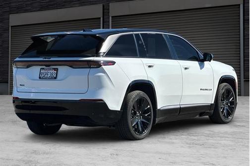 2024 Jeep Wagoneer S Launch Edition