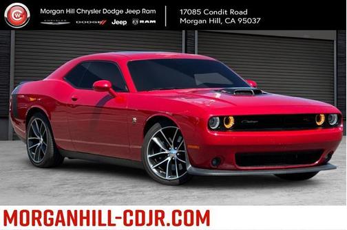2016 Dodge Challenger 392 Hemi Scat Pack Shaker