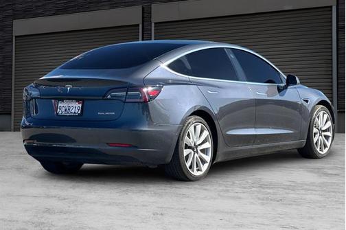 2019 Tesla Model 3 Performance