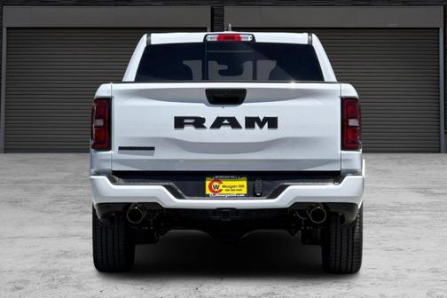 Bright White Clearcoat 2026 RAM 1500 Big Horn/Lone Star