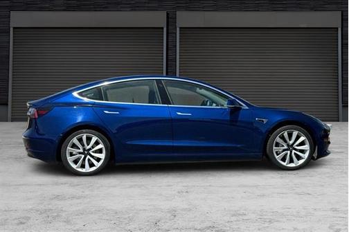 2020 Tesla Model 3 Standard Range Plus