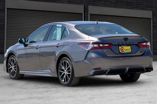 Predawn Gray Mica 2024 Toyota Camry SE