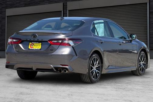 Predawn Gray Mica 2024 Toyota Camry SE
