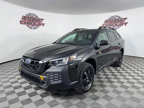 Crystal Black Silica 2025 Subaru Outback Wilderness