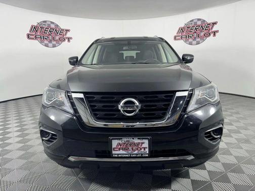 2019 Nissan Pathfinder S