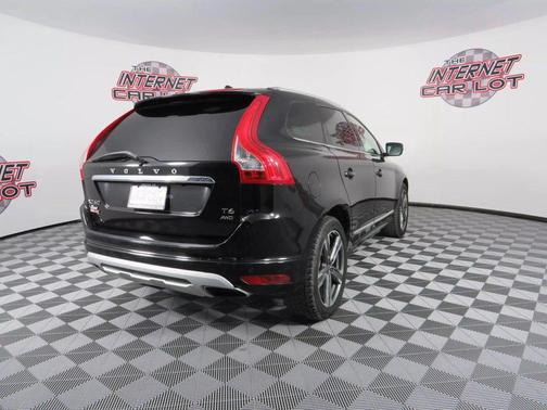2017 Volvo XC60 T6 Dynamic