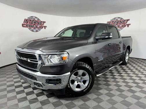 Granite Crystal Metallic Clearcoat 2021 RAM 1500 Big Horn/Lone Star