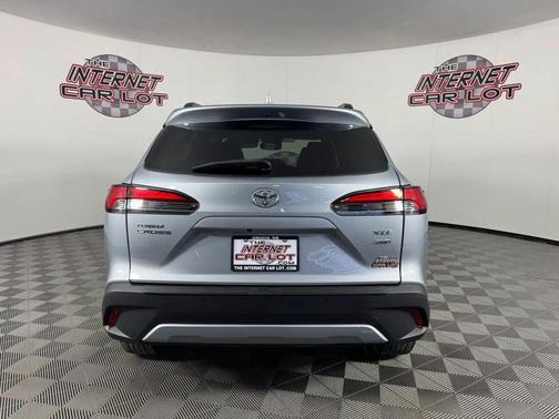 Sonic Silver 2024 Toyota Corolla Cross XLE