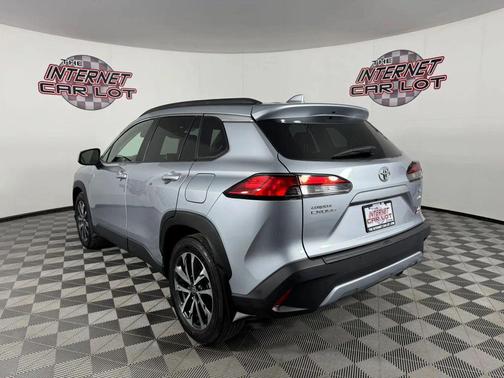 Sonic Silver 2024 Toyota Corolla Cross XLE