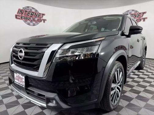 2022 Nissan Pathfinder Platinum 4WD