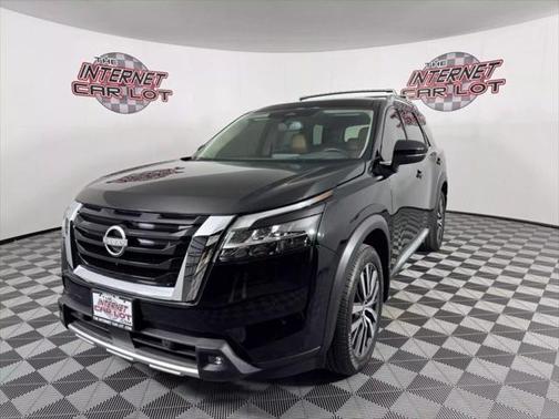 2022 Nissan Pathfinder Platinum 4WD