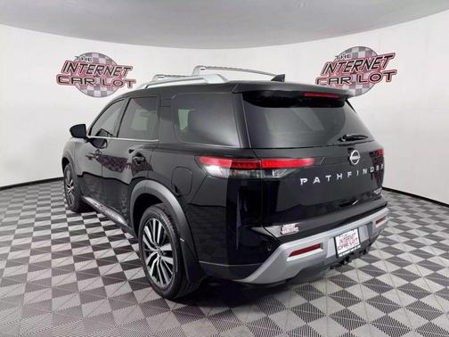 2022 Nissan Pathfinder Platinum 4WD